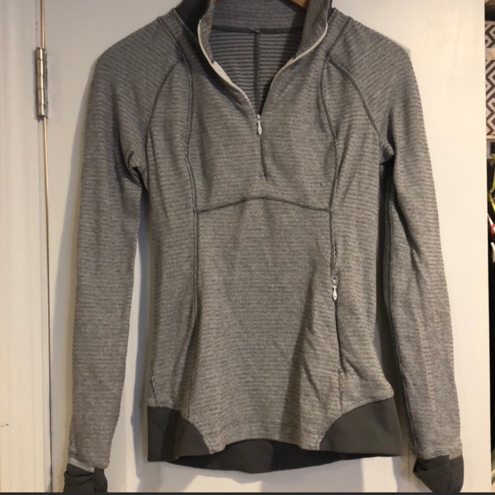 Grey lululemon pullover